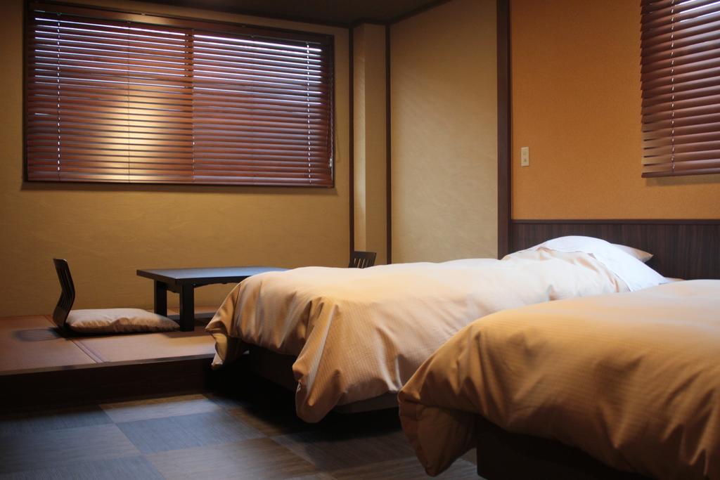 Tokiwa Ryokan Никко Экстерьер фото