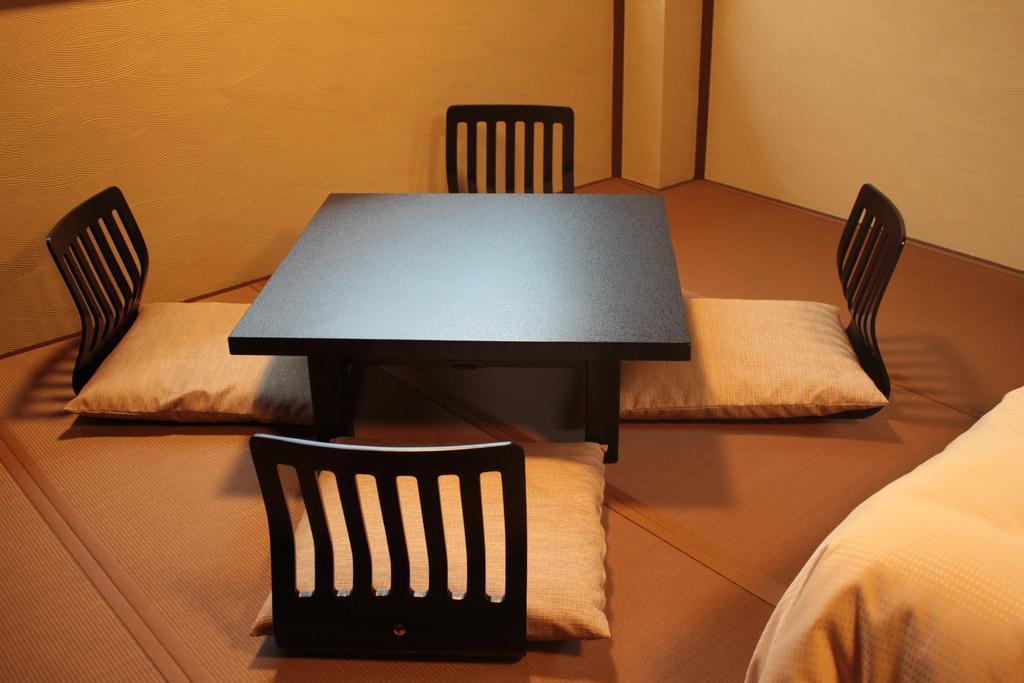 Tokiwa Ryokan Никко Экстерьер фото